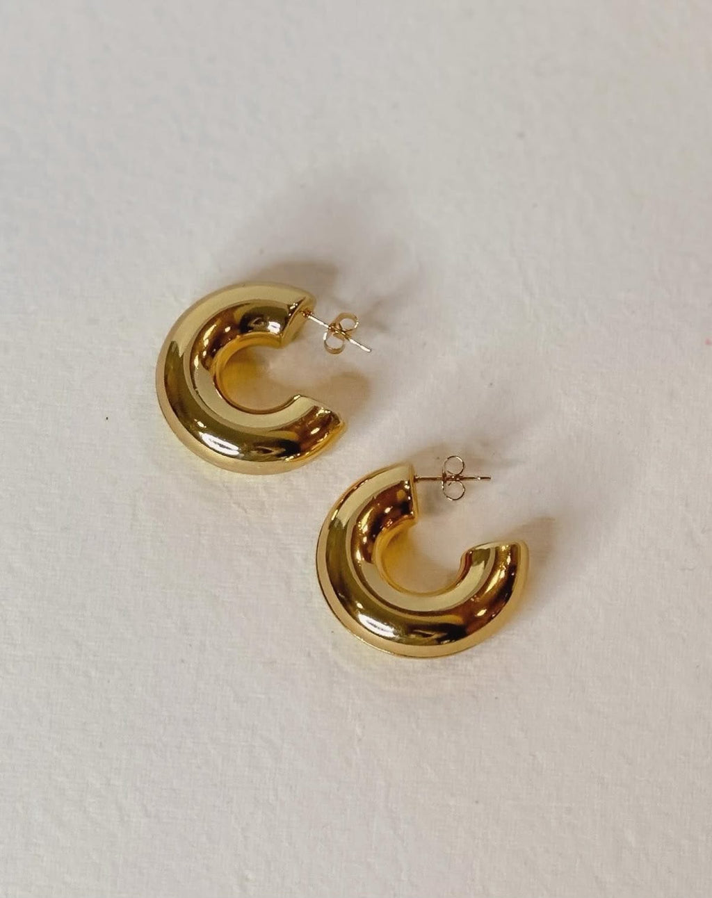 Arete media argolla tubular